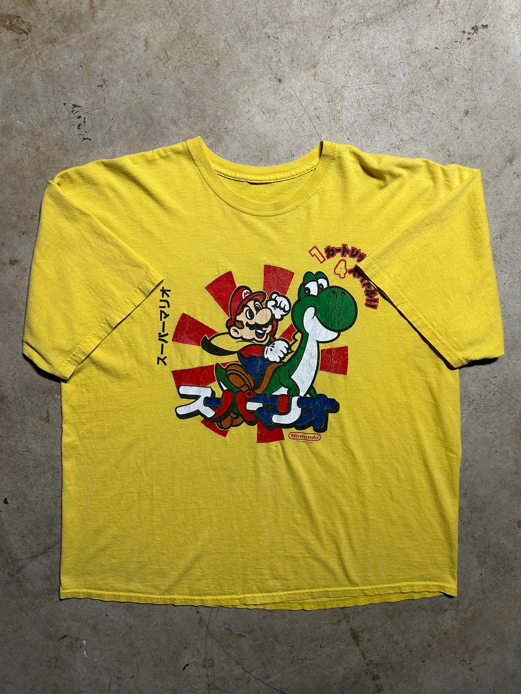 Vintage Mario and Yoshi Nintendo T-Shirt (XL)