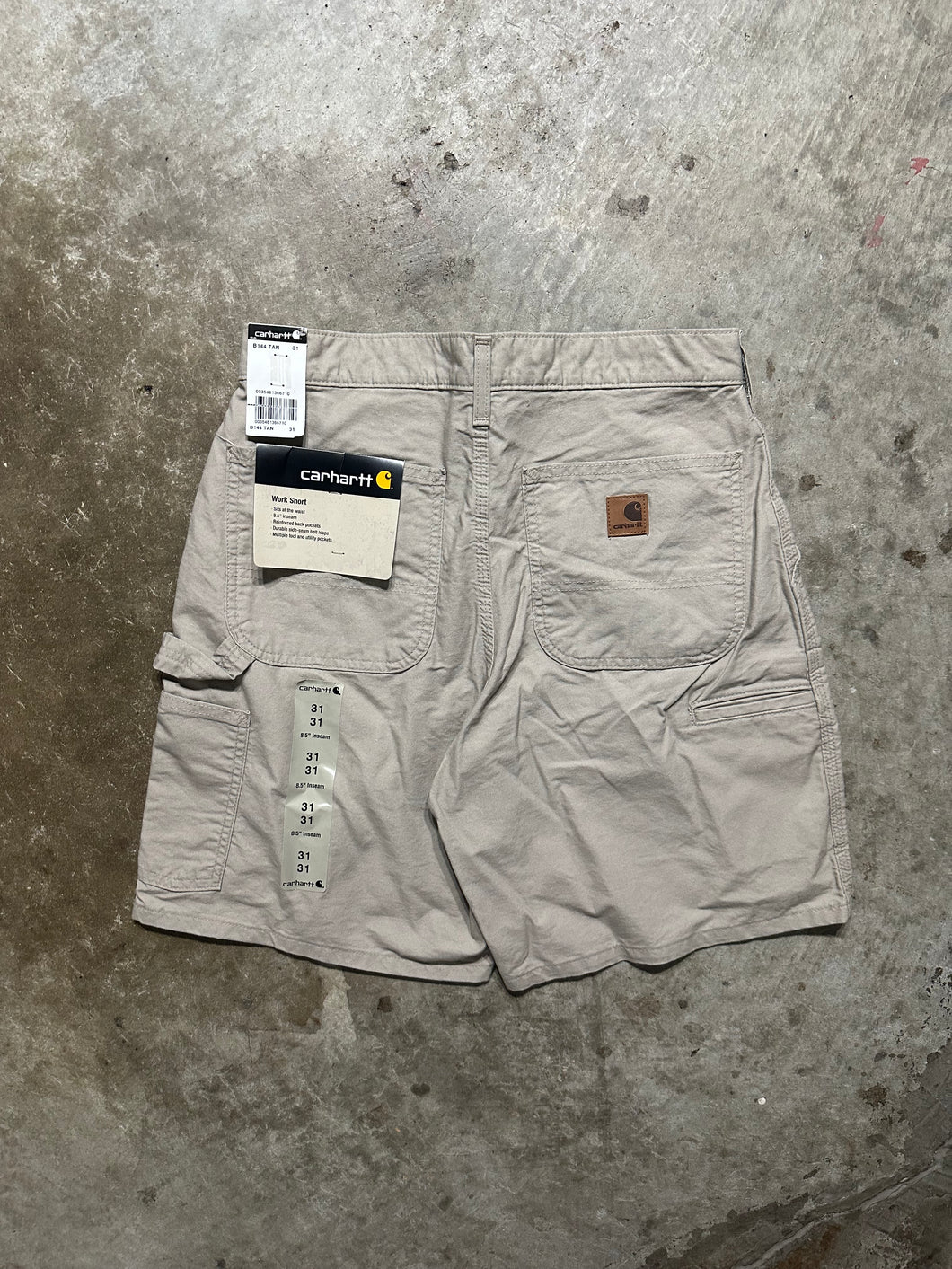 00’s Carhartt Light Khaki Work Shorts (31)