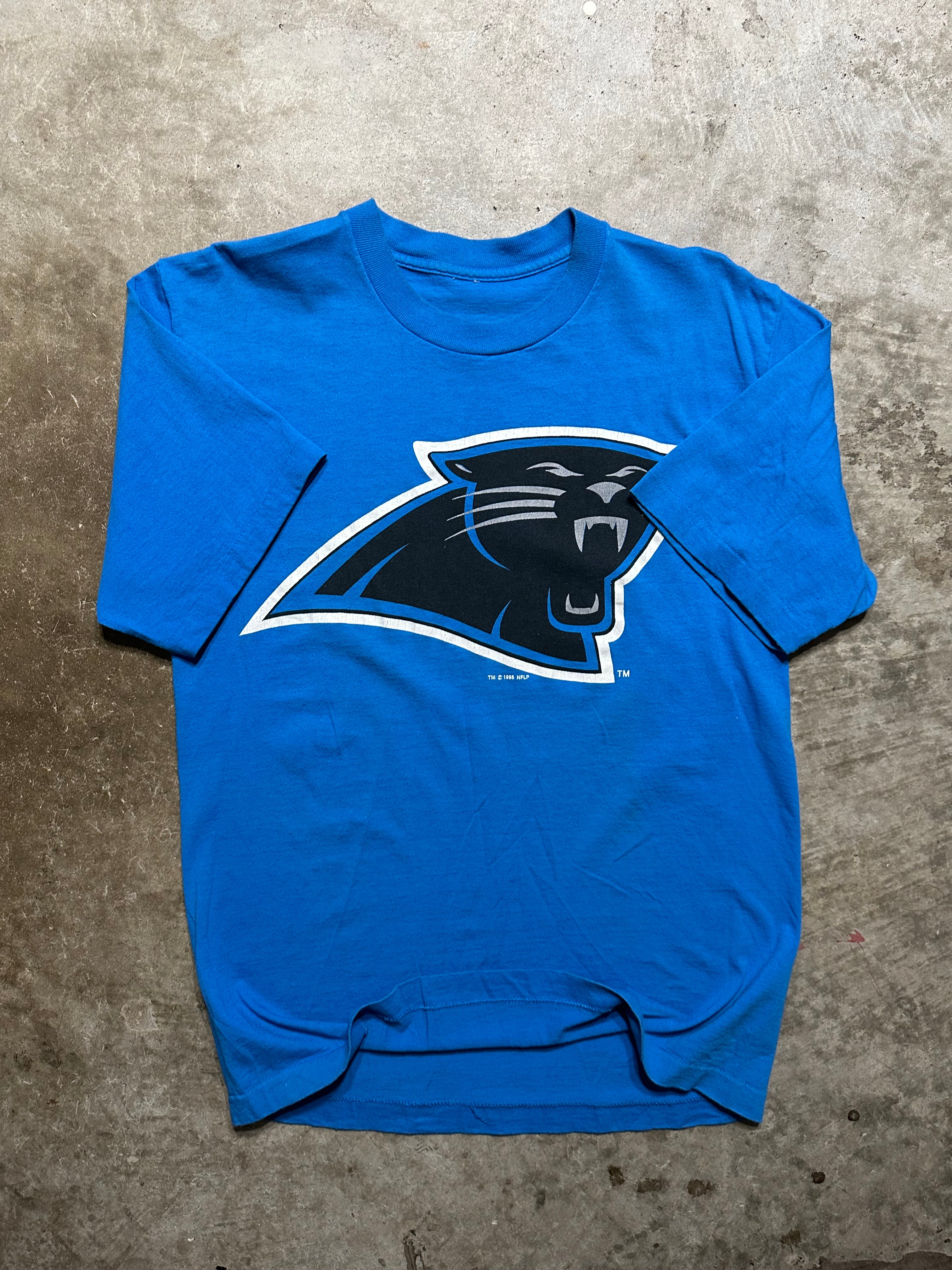 Nike NFL Carolina Panthers t-shirt. Size M.