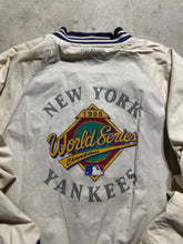 Load image into Gallery viewer, Vintage 1996 New York Yankees Pinstriped Reversible Mirage Jacket (Large)
