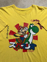 Load image into Gallery viewer, Vintage Mario and Yoshi Nintendo T-Shirt (XL)
