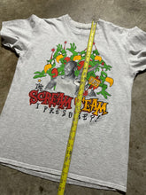 Load image into Gallery viewer, Vintage 1993 Nike Jordan x Looney Tunes Scream Team Tee (Large)
