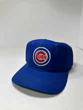 Load image into Gallery viewer, Vintage Chicago Cubs 1990s MLB Snapback Hat
