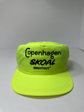 Load image into Gallery viewer, Vintage Copenhagen SKOAL Shootout 1990s Snapback Hat
