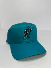 Load image into Gallery viewer, Vintage Florida Marlins 1990s MLB Snapback Hat
