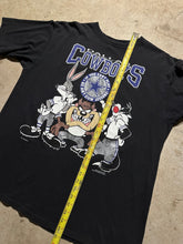 Load image into Gallery viewer, Vintage Dallas Cowboys Looney Tunes Foghorn Leghorn 1990s T-Shirt (XL)
