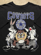 Load image into Gallery viewer, Vintage Dallas Cowboys Looney Tunes Foghorn Leghorn 1990s T-Shirt (XL)
