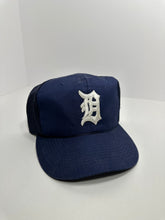 Load image into Gallery viewer, Vintage Detroit Tigers Block Logo 90s SnapBack Hat
