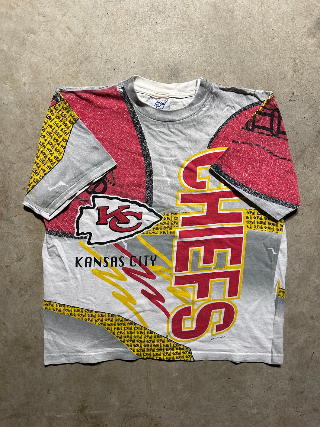 Vintage Kansas City Chiefs All Over Printed T-Shirt (Boxy Large)