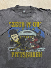 Load image into Gallery viewer, Vintage Jaromír Jagr Pittsburgh Penguins ‘90s Caricature T Shirt (XL)
