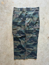 Load image into Gallery viewer, Dickies Regular Straight Camo Pants (36x30)
