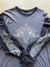 Load image into Gallery viewer, Vintage Harley Davidson Two Tone Long Sleeve T-Shirt (Large)
