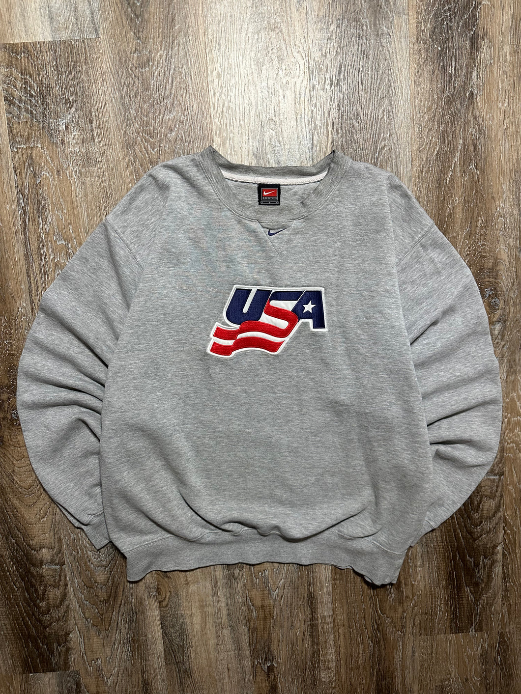 Vintage Team USA Hockey Nike Center Swoosh Gray Sweatshirt (L/XL)