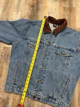 Load image into Gallery viewer, Vintage Taz’s Angels Warner Bros 1990’s Jean Jacket (S/M)
