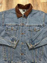 Load image into Gallery viewer, Vintage Taz’s Angels Warner Bros 1990’s Jean Jacket (S/M)
