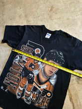 Load image into Gallery viewer, Vintage Philadelphia Flyers Chris Gratton 1990s NHL T-Shirt (Large)
