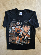 Load image into Gallery viewer, Vintage Philadelphia Flyers Chris Gratton 1990s NHL T-Shirt (Large)
