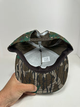 Load image into Gallery viewer, Vintage Camo 1990s Snapback Hat
