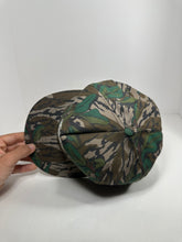 Load image into Gallery viewer, Vintage Camo 1990s Snapback Hat
