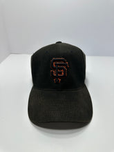 Load image into Gallery viewer, Vintage San Francisco Giants 90s Logo Athletic Snapback Hat
