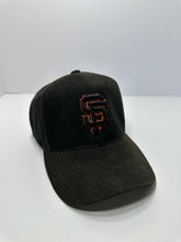 Load image into Gallery viewer, Vintage San Francisco Giants 90s Logo Athletic Snapback Hat
