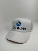 Load image into Gallery viewer, Vintage Sea World 1980s Snapback Hat
