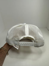 Load image into Gallery viewer, Vintage Sea World 1980s Snapback Hat
