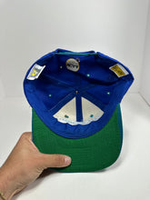 Load image into Gallery viewer, Vintage 1995 Final Four Seattle NCAA March Madness Snapback Hat
