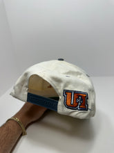 Load image into Gallery viewer, Vintage University of Illinois Illini 1990s Snapback Hat
