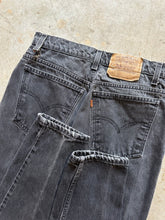 Load image into Gallery viewer, Vintage Levis Orange Tab Womens 912 Slim Fit Tapered Long Black Faded Denim Jeans (11)
