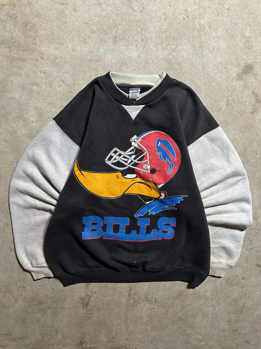 Vintage Buffalo Bills Daffy Duck 90s Two Tone Sweatshirt (Large)