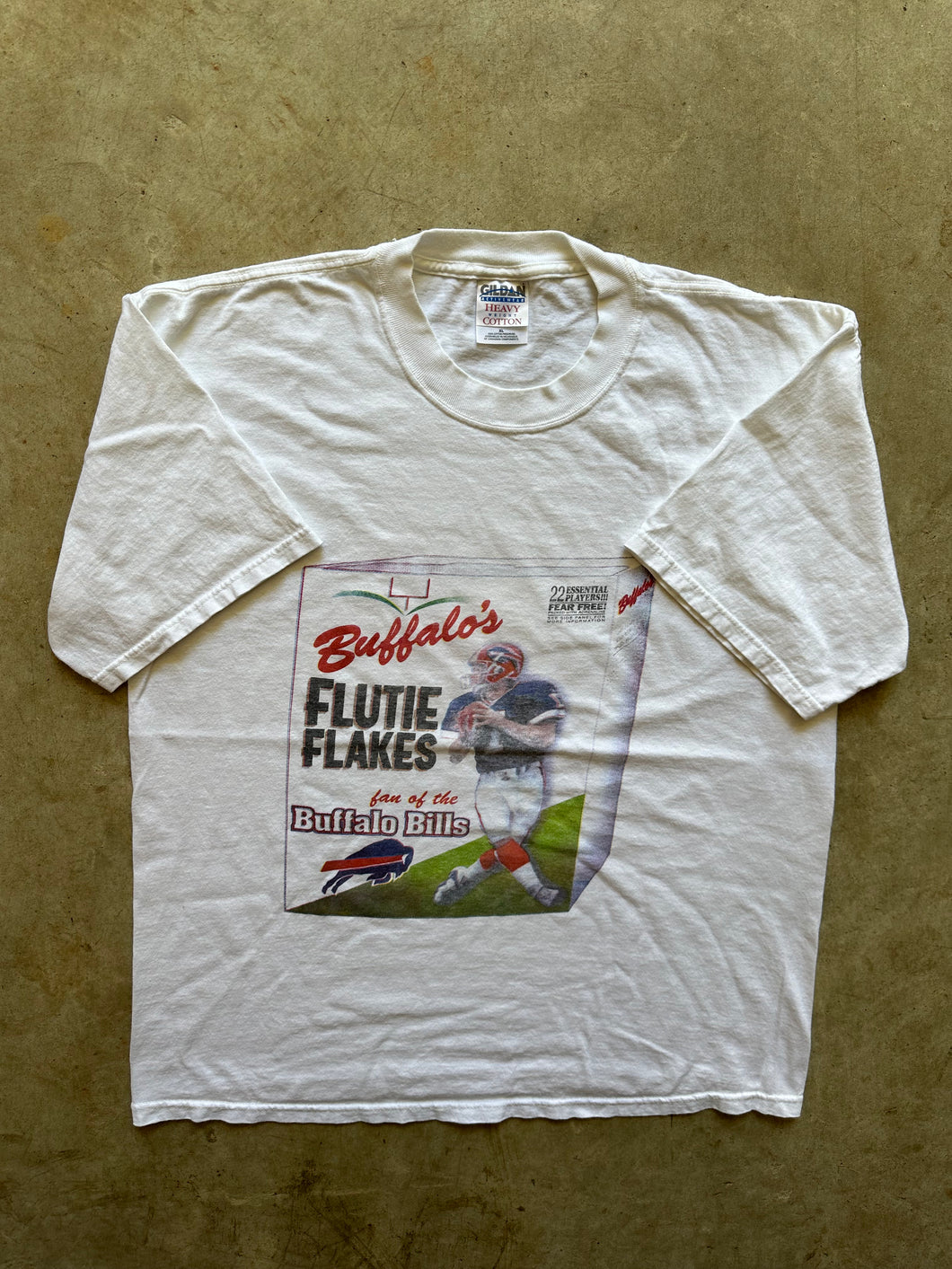 Vintage Buffalo Bills Doug Flutie Flutie Flakes 90s Graphic Tee (XL)