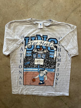 Load image into Gallery viewer, Vintage UNC North Carolina Tar Heels 1993 NCAA Basketball Champions Graphic T-Shirt (Large)

