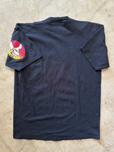 Load image into Gallery viewer, Vintage Washington Redskins Thumbs Up 1990s Graphic T-Shirt (XL)
