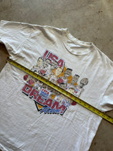 Load image into Gallery viewer, Vintage 1992 Team USA Dream Team Basketball Caricature Graphic T-Shirt (L/XL)

