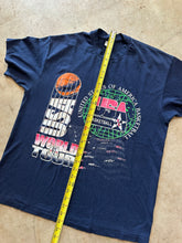 Load image into Gallery viewer, Vintage 1992 Team USA Dream Team Graphic T-Shirt (Large)
