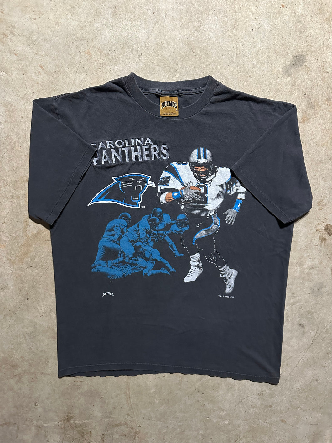 Vintage Carolina Panthers 1993 Nutmeg Graphic T Shirt (Large/XL)