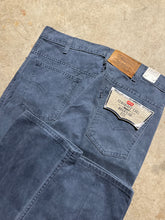 Load image into Gallery viewer, Vintage Levis 80s Blue Tab Straight Leg Pigeon Blue Jeans (34x34)
