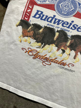 Load image into Gallery viewer, Vintage Budweiser Clydesdales 2000 Graphic Tee (Large)
