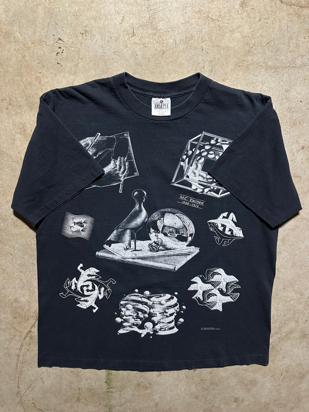 Vintage MC Escher All Andazia All Over Print 1991 Art Graphic T-Shirt (L/XL)