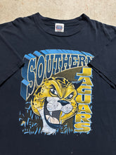 Load image into Gallery viewer, Vintage Southern University Jaguars HBCU T Shirt (XXL)
