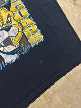 Load image into Gallery viewer, Vintage Southern University Jaguars HBCU T Shirt (XXL)
