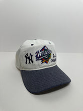 Load image into Gallery viewer, Vintage New York Yankees 1999 World Series Snapback Hat
