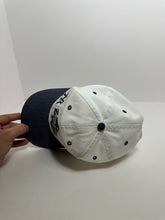 Load image into Gallery viewer, Vintage New York Yankees 1999 World Series Snapback Hat
