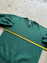 Load image into Gallery viewer, Vintage Russell Athletic 1990s Green Essential Sweatshirt (Large)
