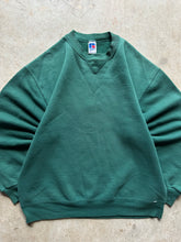 Load image into Gallery viewer, Vintage Russell Athletic 1990s Green Essential Sweatshirt (Large)
