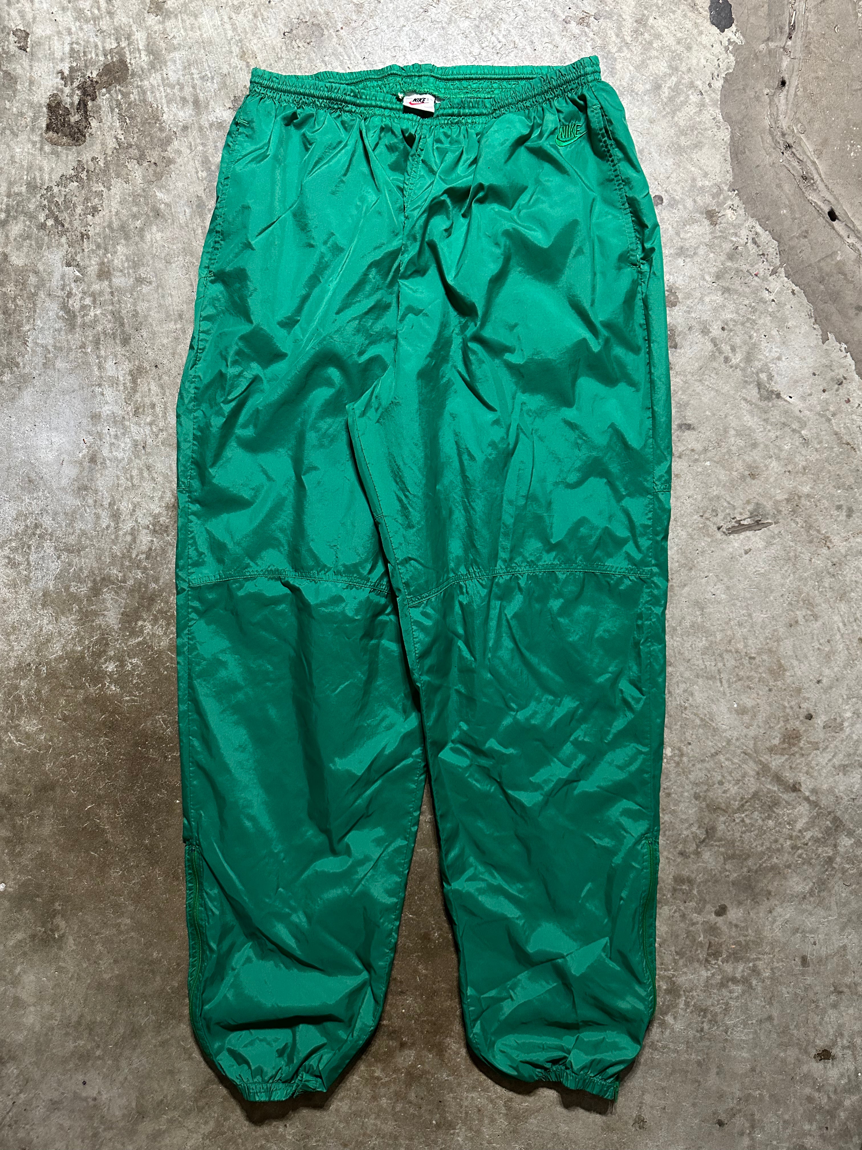Pikken Oh jee sokken Vintage Nike Kelly Green Tonal 90s Track Pants (Large) – Chubba Vintage