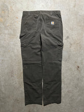 Load image into Gallery viewer, Carhartt Double Knee Cargo Carpenter Pants (34x33)
