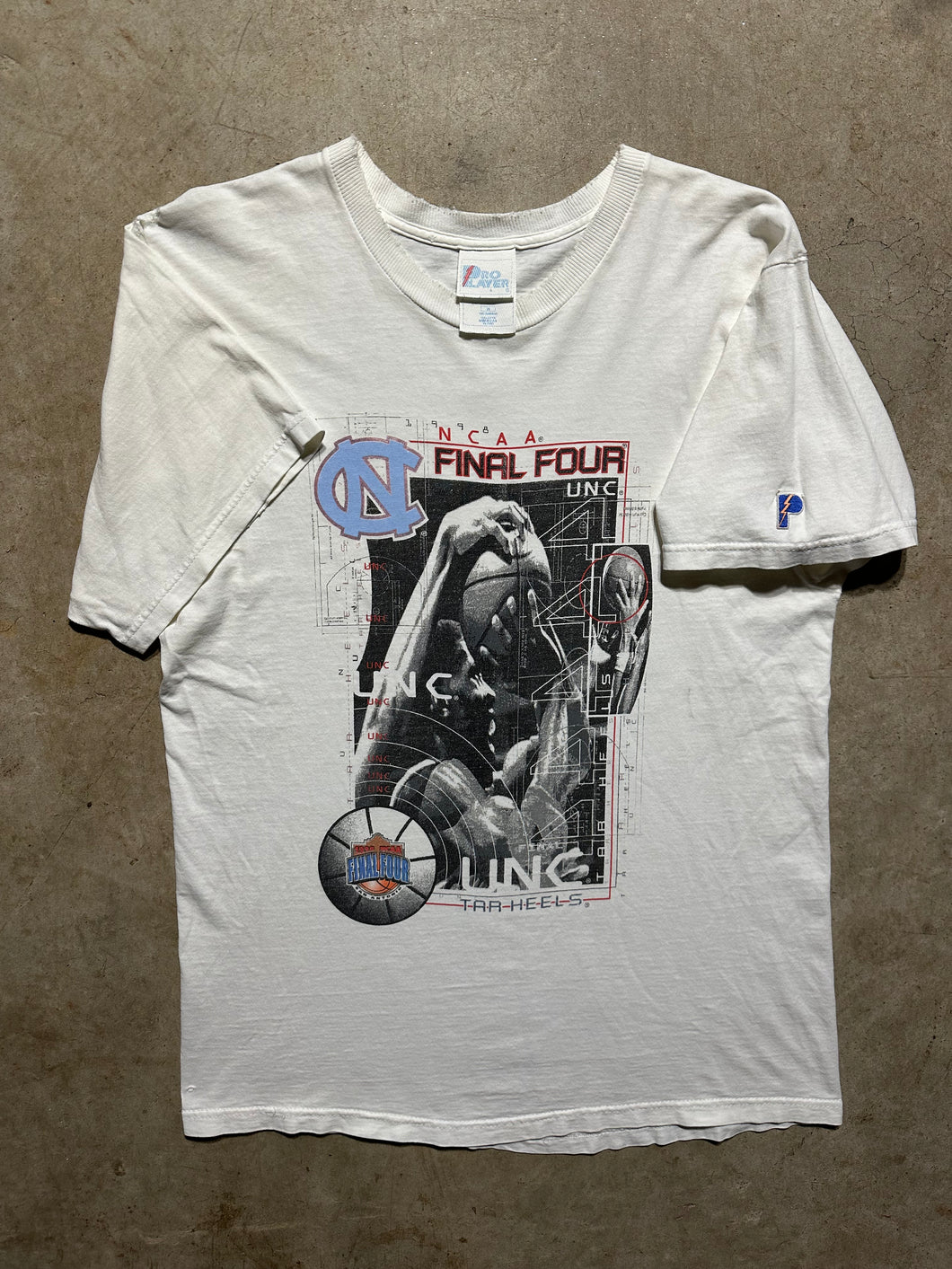 Vintage 1996 NCAA Final Four UNC Tar Heels T-Shirt (Medium)