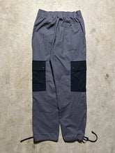 Load image into Gallery viewer, Jordan Flight Loose Fit Cargo Pants DD7006-082 (Small)
